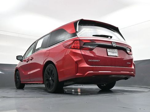 Used 2025 Honda Odyssey Sport-L image 39