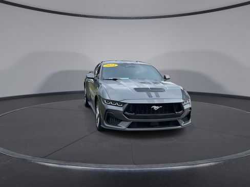 Used 2024 Ford Mustang GT RWD image 3