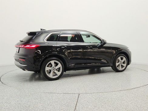 Used 2025 Audi Q5 Prestige AWD/4WD image 5