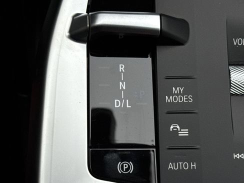 New 2026 BMW X1 xDrive28i w/ Technology Package image 23