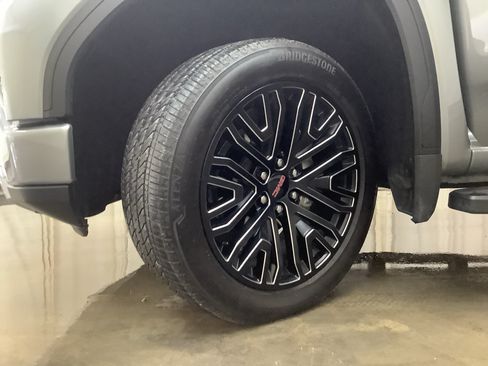 Used 2025 GMC Sierra 1500 Denali AWD/4WD image 24