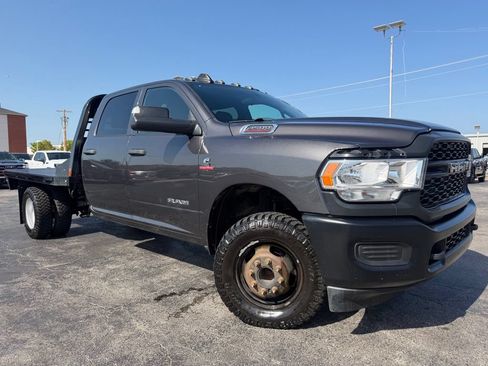 Used 2022 RAM 3500 Tradesman AWD/4WD image 2