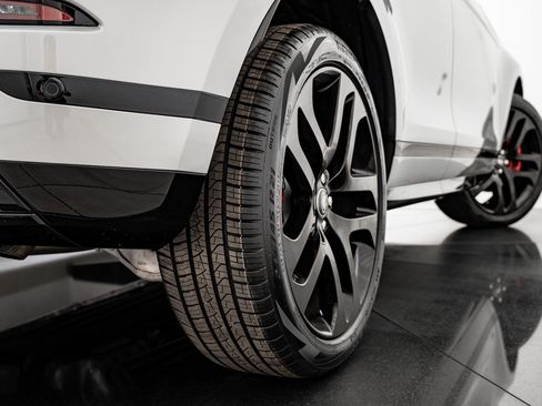 Used 2023 Land Rover Range Rover Evoque R-Dynamic SE image 50