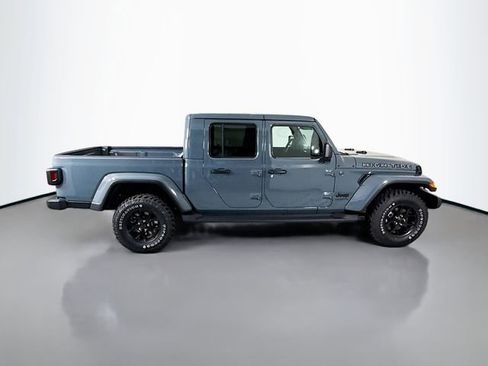 New 2025 Jeep Gladiator Sport image 8