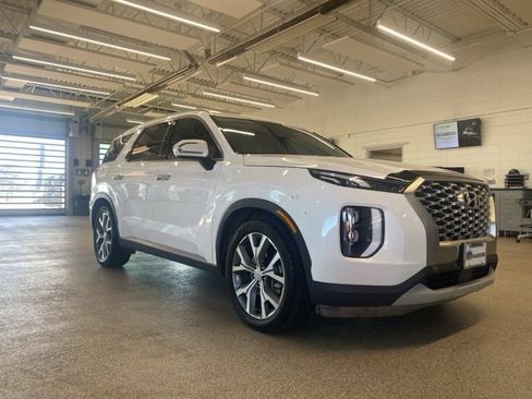 Used 2021 Hyundai Palisade SEL w/ Premium Package AWD/4WD image 3
