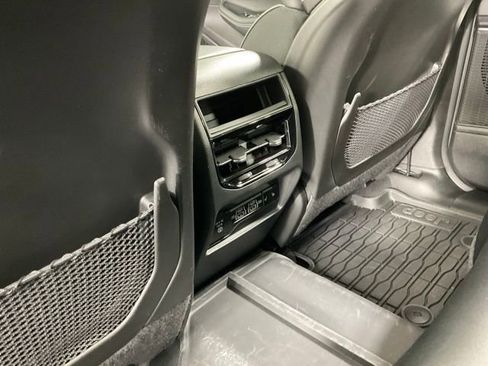 Used 2025 Jeep Grand Cherokee Overland w/ Adv Protech Group III image 25