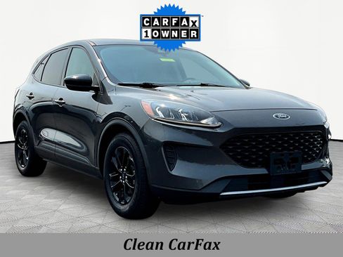 Used 2020 Ford Escape SE Sport FWD image 3