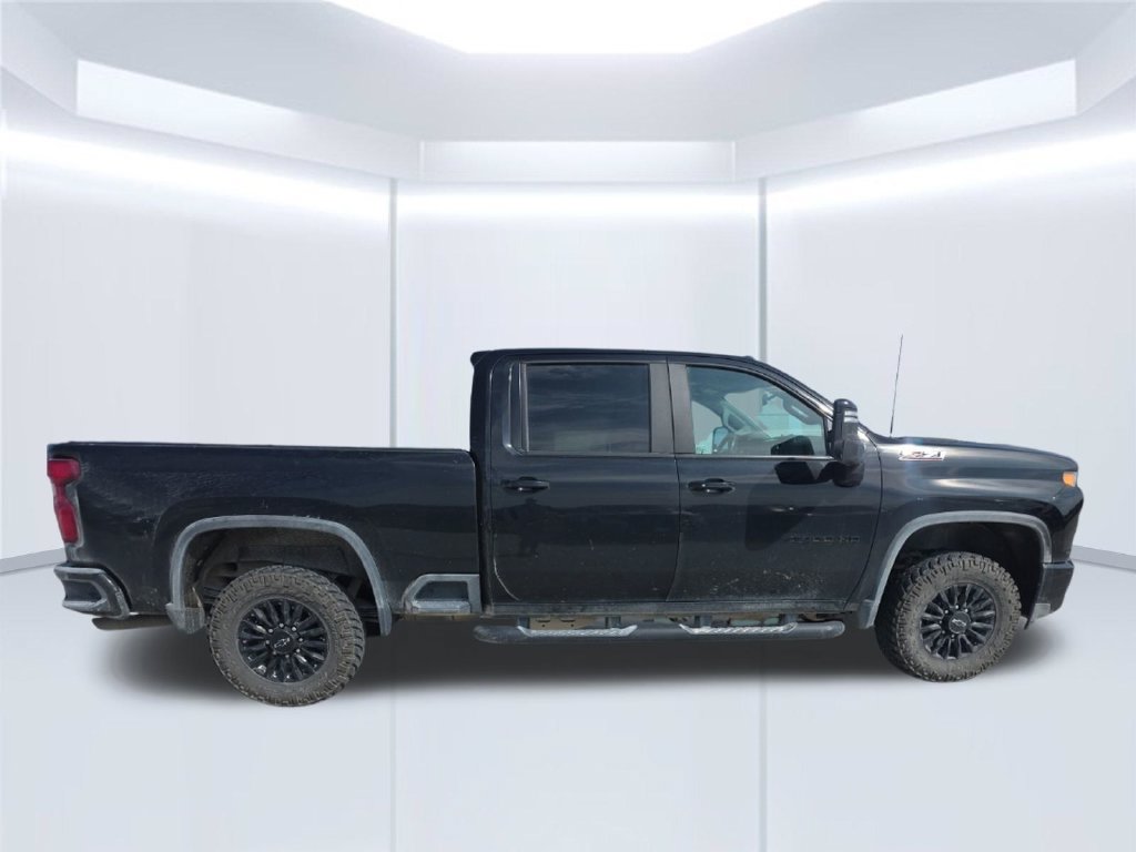 Used 2021 Chevrolet Silverado 2500 LT w/ Midnight Edition AWD/4WD image 8