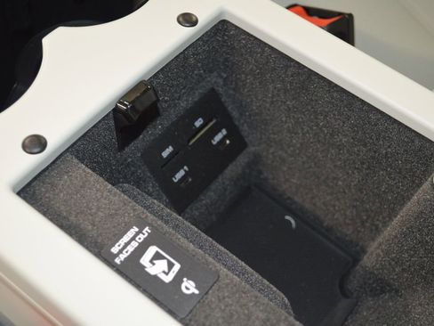 New 2026 Porsche Macan S image 32