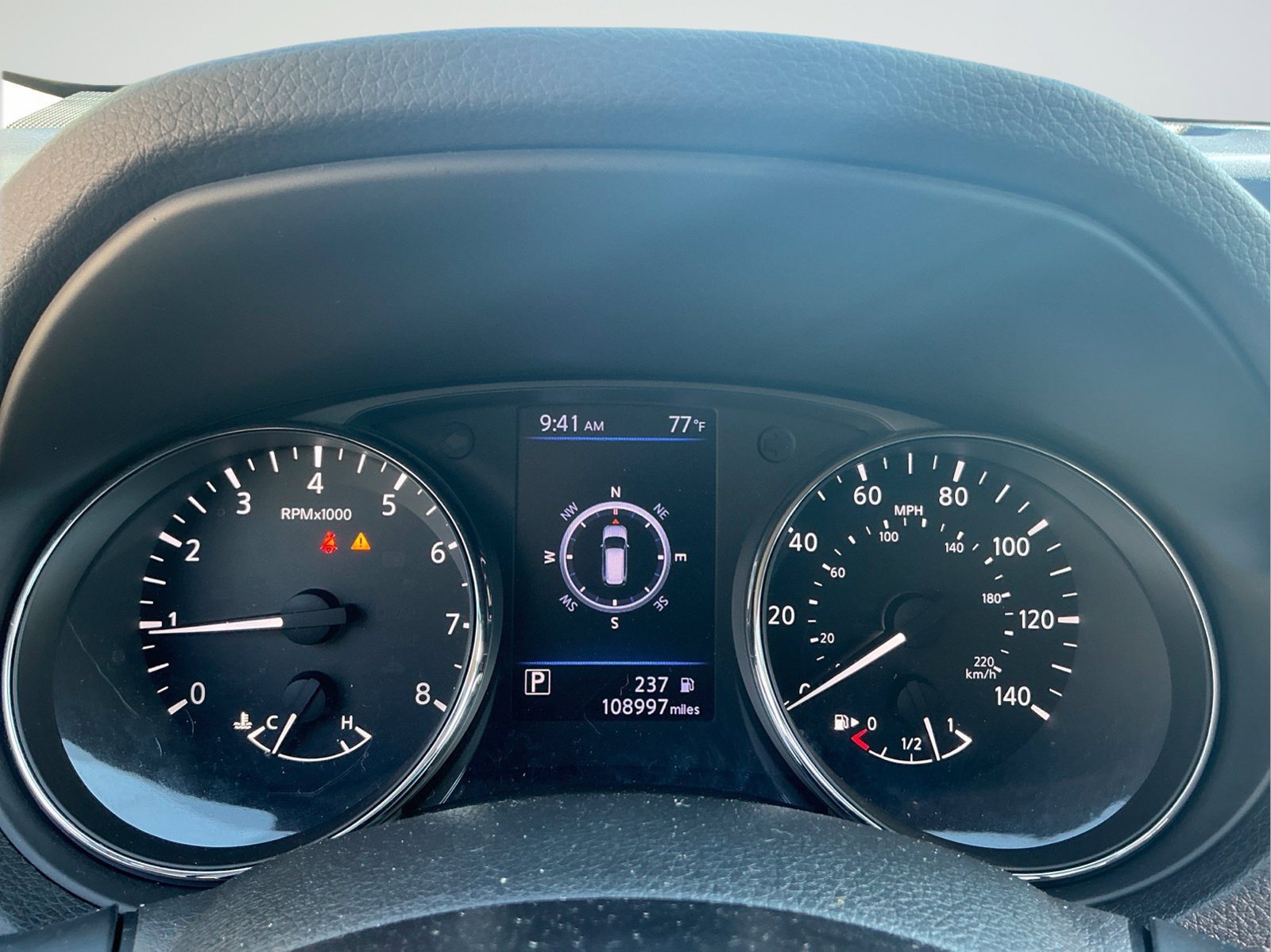Used 2018 Nissan Rogue SV w/ Premium Package FWD image 15