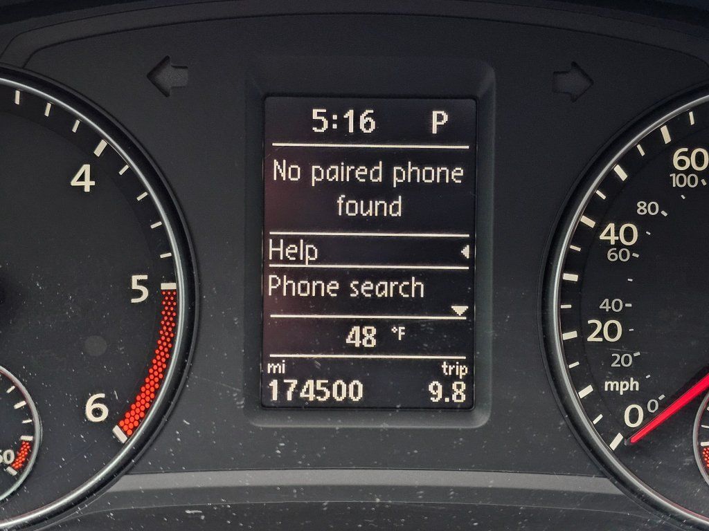 Used 2013 Volkswagen Passat TDI SEL Premium FWD image 7