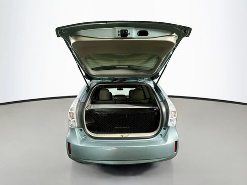 Used 2014 Toyota Prius V Three FWD image 33
