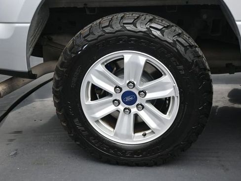 Used 2015 Ford F150 XLT w/ Trailer Tow Package RWD image 33