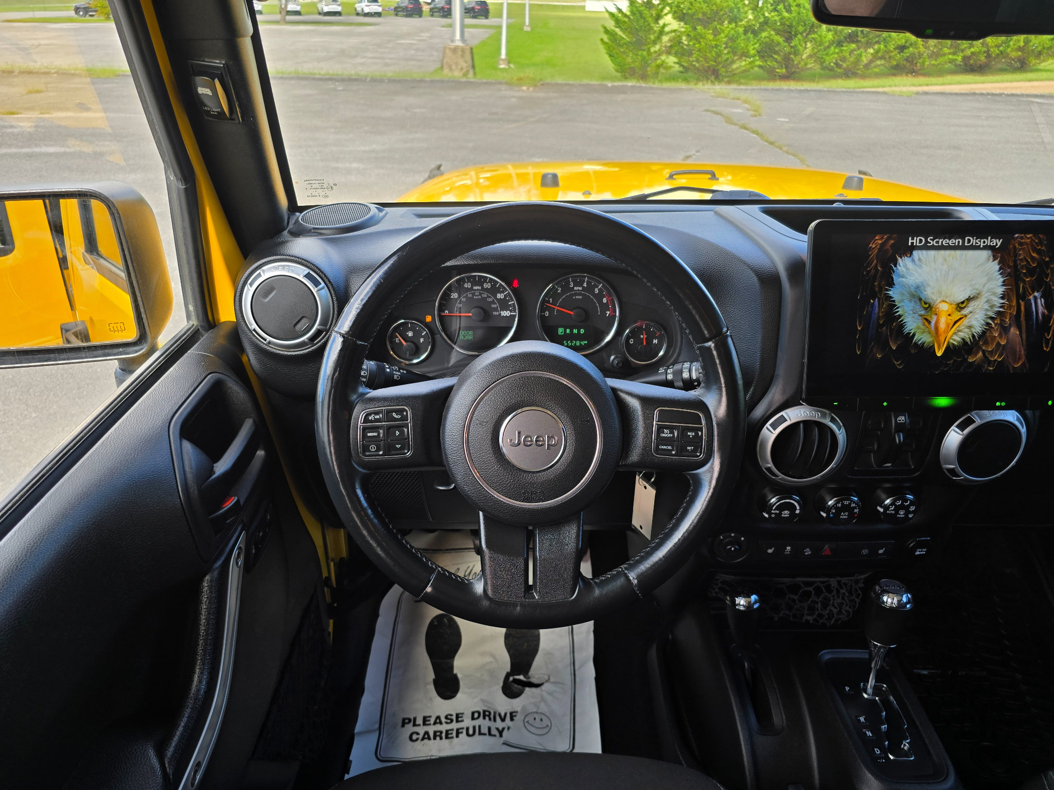 Used 2015 Jeep Wrangler Unlimited Sahara w/ Dual Top Group AWD/4WD image 15