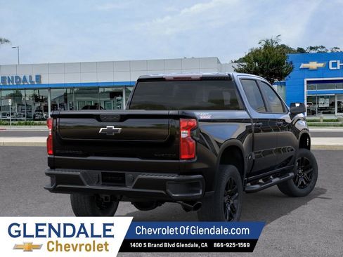 New 2026 Chevrolet Silverado 1500 Custom Trail Boss w/ Turbomax Blackout Package AWD/4WD image 4