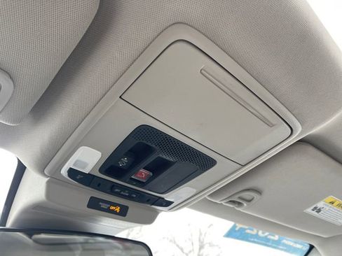 Certified 2024 Honda Accord EX image 31