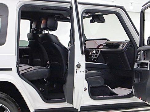 Used 2019 Mercedes-Benz G 550 image 12