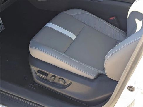 New 2026 Toyota Camry SE image 4