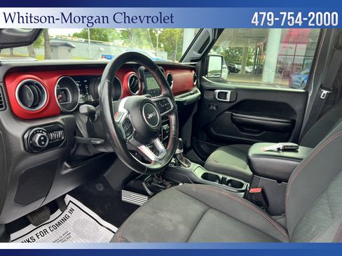 Used 2021 Jeep Gladiator Rubicon AWD/4WD image 10