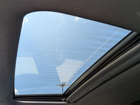 Used 2018 Toyota Tacoma TRD Off-Road image 17