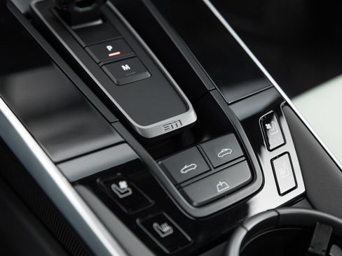 Certified 2023 Porsche 911 Turbo S AWD/4WD image 31