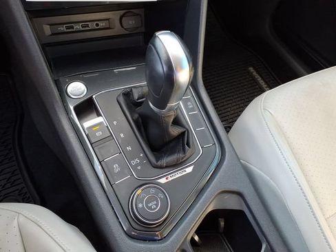Used 2018 Volkswagen Tiguan S AWD/4WD image 27