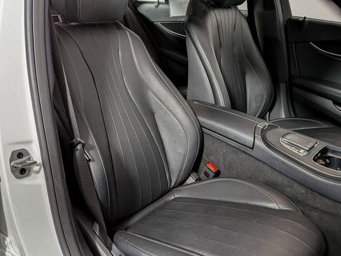 Used 2022 Mercedes-Benz E 350 4MATIC Sedan image 24