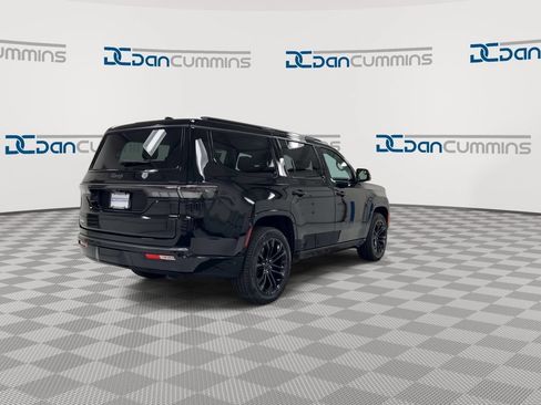 New 2026 Jeep Grand Wagoneer Summit AWD/4WD image 8