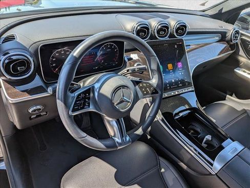 Certified 2025 Mercedes-Benz GLC 300 image 9
