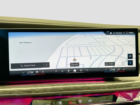 Certified 2024 BMW i7 M70 w/ Executive Package image 14