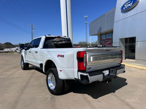 Used 2026 Ford F450 Platinum w/ Platinum Plus Package AWD/4WD image 2