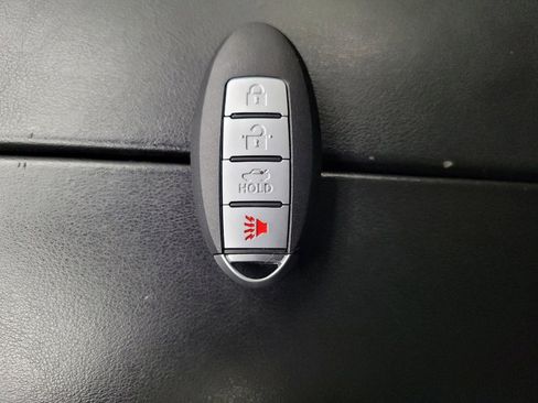 Used 2021 Nissan Rogue S AWD/4WD image 32
