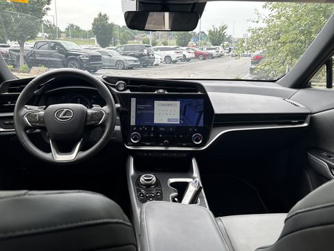 Used 2023 Lexus RZ 450e Premium AWD/4WD image 29