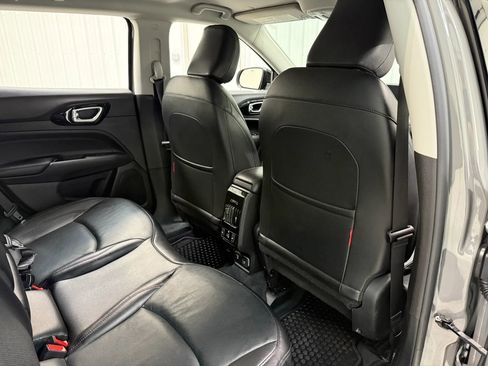 Used 2022 Jeep Compass Trailhawk w/ Trailhawk Elite Group AWD/4WD image 18