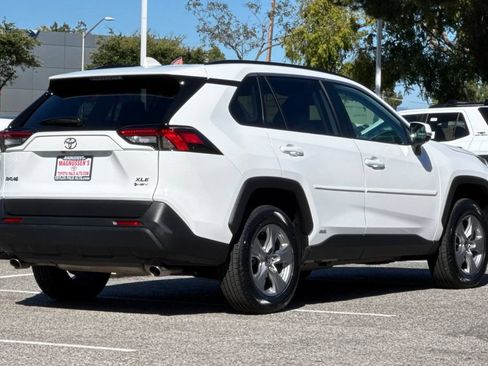 Certified 2025 Toyota RAV4 XLE AWD/4WD image 3