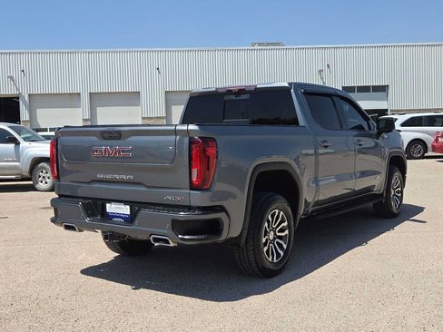 Used 2021 GMC Sierra 1500 AT4 w/ AT4 Premium Package AWD/4WD image 8