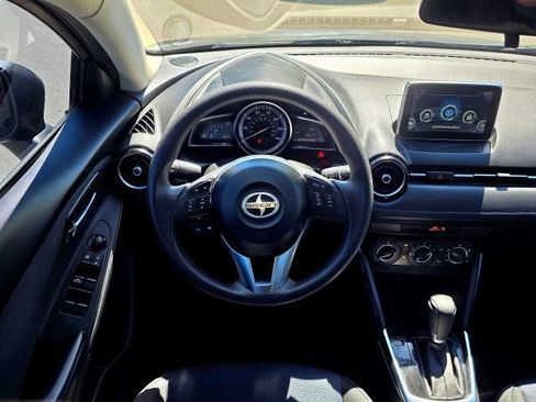Used 2016 Scion iA FWD image 12