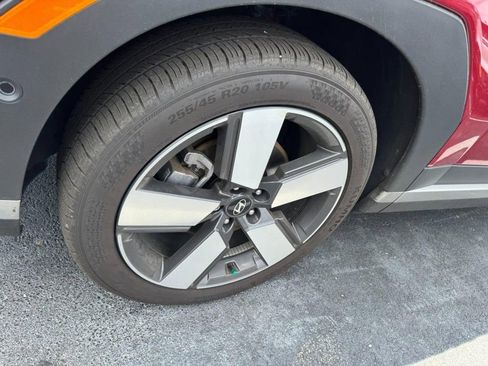 Used 2025 Hyundai Santa Fe Limited image 4