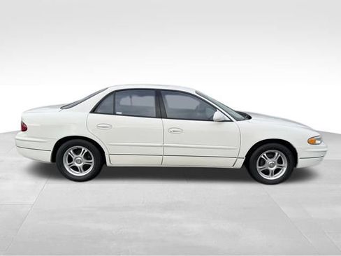 Used 2002 Buick Regal LS w/ SL Western Region Pkg image 10