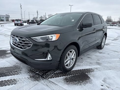 Used 2022 Ford Edge SEL w/ Convenience Package image 3