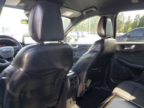 Used 2023 Ford Escape ST-Line FWD image 11
