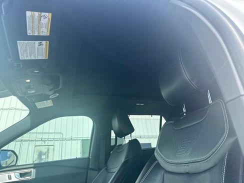 Used 2021 Ford Explorer ST w/ Equipment Group 401A AWD/4WD image 12