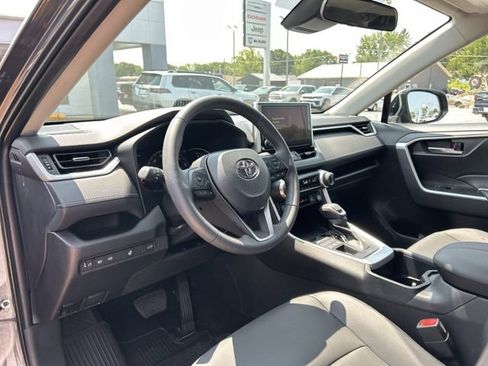 Used 2025 Toyota RAV4 XLE Premium w/ Weather Package AWD/4WD image 28