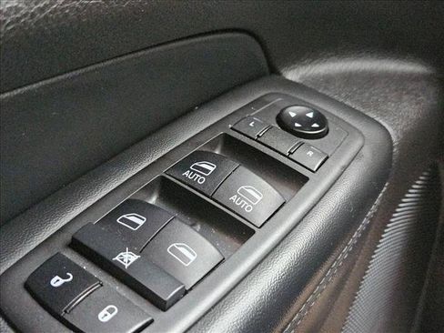 Used 2021 Jeep Grand Cherokee Laredo X AWD/4WD image 23