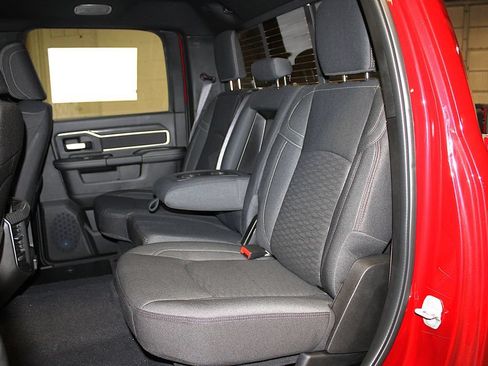 New 2026 RAM 2500 Big Horn AWD/4WD image 29