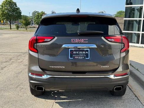 Used 2019 GMC Terrain SLT w/ Preferred Package AWD/4WD image 4