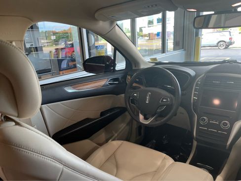 Used 2016 Lincoln MKC Select w/ Select Plus Package AWD/4WD image 16