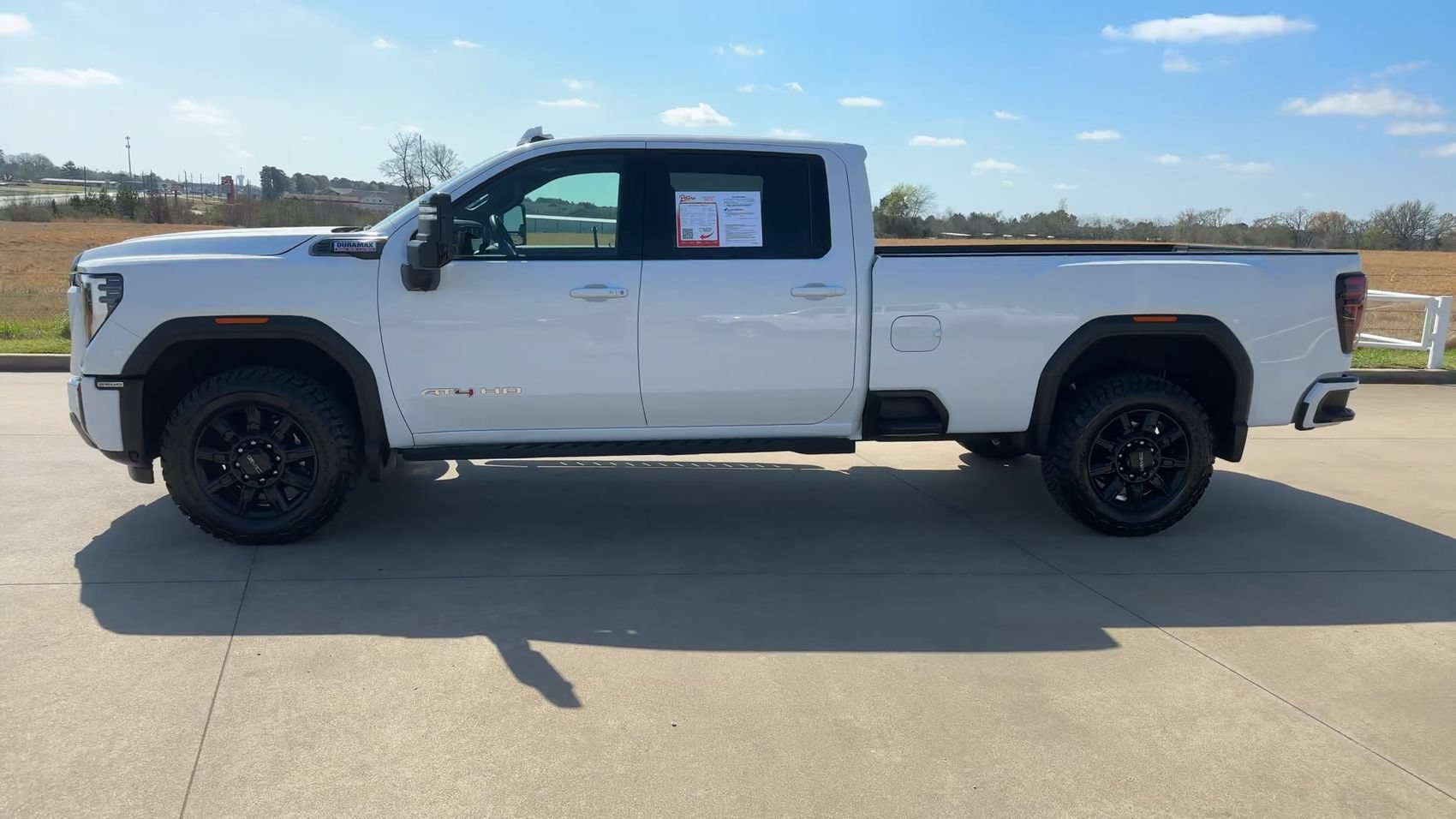 Used 2024 GMC Sierra 2500 AT4 w/ AT4 Premium Plus Package AWD/4WD image 6
