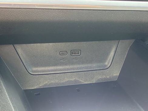 Used 2025 Chevrolet Equinox LT w/ Safety and Technology Package FWD image 13