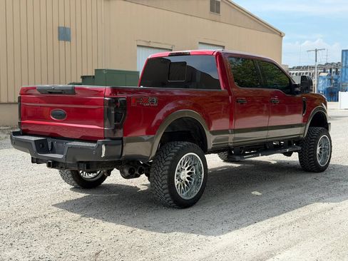 Used 2017 Ford F250 Lariat w/ Lariat Ultimate Package AWD/4WD image 5